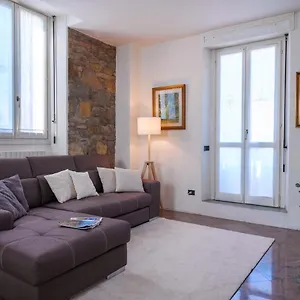 https://casa-vacanze-anna.italymilanhotels.net